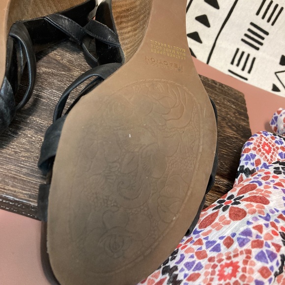 Like New, KENNETH COLE REACTION Heels Size 7 WEDGE DRESS FORMAL 👗 LEATHER BLACK - Picture 7 of 7